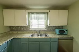 710 21st St, Vienna, WV 26105 - Photo 9