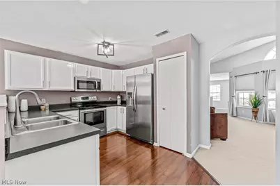 7314 Forest Cove Lane #B, Northfield, OH 44067 - Photo 13