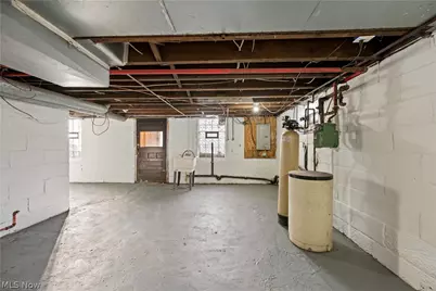 510 E Broad Street, Louisville, OH 44641 - Photo 11