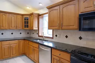 15386 S Boone Rd, Columbia Station, OH 44028 - Photo 3