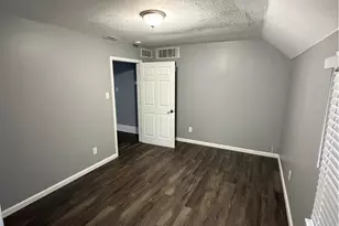 3694 E 57th St, Loveland, OH 44105 - Photo 3