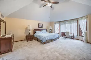 10037 Jamestown Dr, North Royalton, OH 44133 - Photo 11