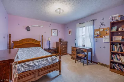 10037 Jamestown Drive, North Royalton, OH 44133 - Photo 15