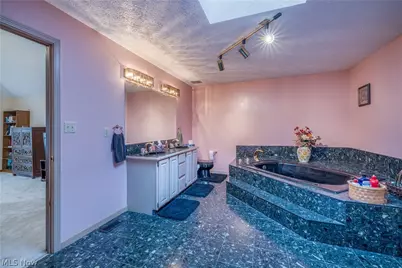 10037 Jamestown Drive, North Royalton, OH 44133 - Photo 13