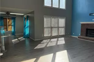 242 Ravenshollow Dr, Cuyahoga Falls, OH 44223 - Photo 3