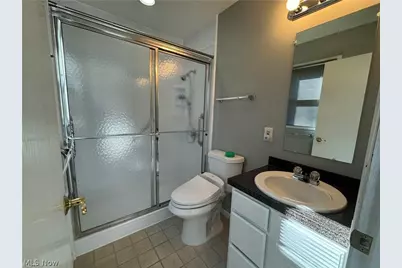 242 Ravenshollow Drive, Cuyahoga Falls, OH 44223 - Photo 13