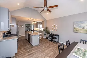 388 Crestwood Ave, Wadsworth, OH 44281 - Photo 9