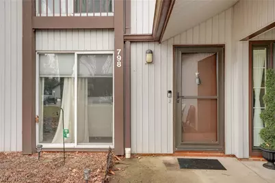 798 Pipes Court #1605, Northfield, OH 44067 - Photo 1