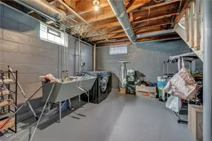 260 Prairie Dr, Akron, OH 44312 - Photo 37