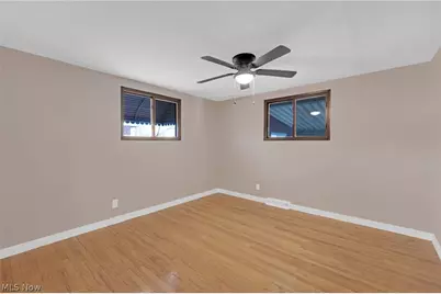 6377 Ledgebrook Drive, Brookpark, OH 44142 - Photo 15