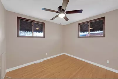 6377 Ledgebrook Drive, Brookpark, OH 44142 - Photo 17