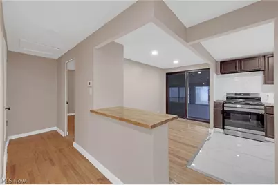 6377 Ledgebrook Drive, Brookpark, OH 44142 - Photo 5