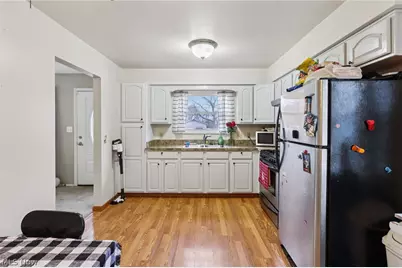 2688 Meadow Drive, Akron, OH 44312 - Photo 9