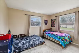 2688 Meadow Dr, Akron, OH 44312 - Photo 19