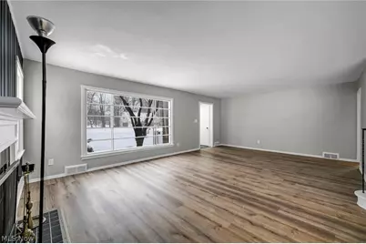 1531 Burlington Road, Loveland, OH 44118 - Photo 11