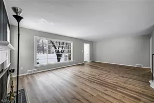 1531 Burlington Rd, Cleveland Heights, OH 44118 - Photo 11