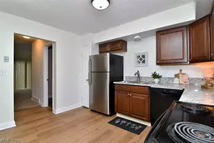 32623 Jefferson Dr, Solon, OH 44139 - Photo 11
