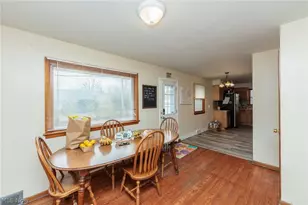 325 E 244th St, Euclid, OH 44123 - Photo 7