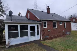 1807 Skyline Dr, Loveland, OH 44143 - Photo 3