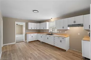 75 W Dartmore Ave, Akron, OH 44301 - Photo 13