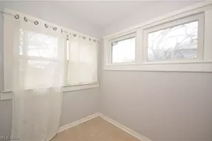 1591 Pilgrim St, Akron, OH 44305 - Photo 11