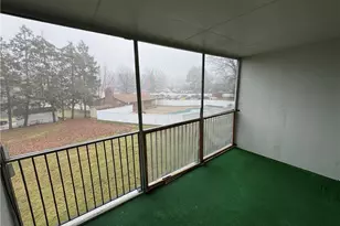 2331 E Market St, Akron, OH 44312 - Photo 13