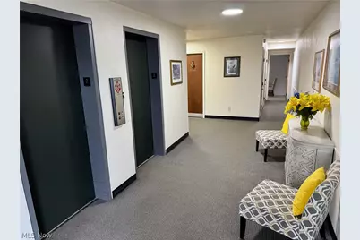 2331 E Market Street, Akron, OH 44312 - Photo 3