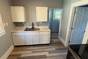 901 Sherman St, Akron, OH 44311 - Photo 3