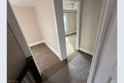 2329 Winfield Way NE, Canton, OH 44705 - Photo 9