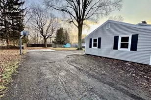 1068 Ivy St NW, North Canton, OH 44720 - Photo 23