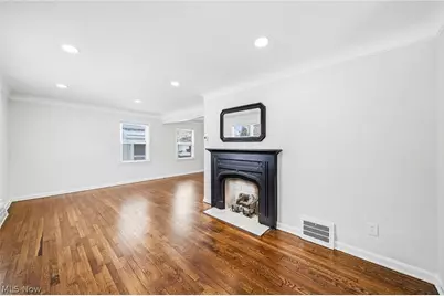 291 E 204th Street, Euclid, OH 44123 - Photo 3