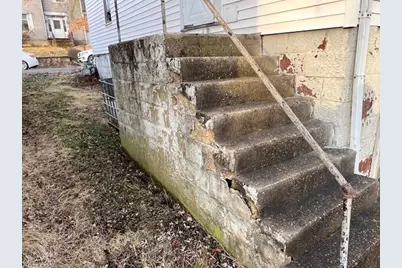 202 Walton Avenue, Barnesville, OH 43713 - Photo 7