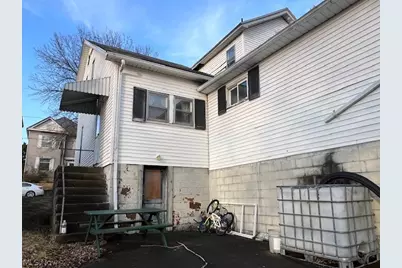 202 Walton Avenue, Barnesville, OH 43713 - Photo 5