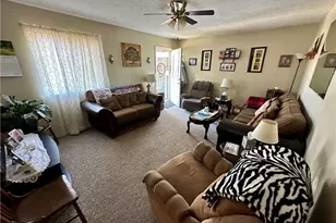 807 Carlisle St, Belpre, OH 45714 - Photo 3