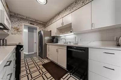 13800 Fairhill Road #306, Loveland, OH 44120 - Photo 23