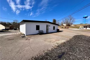 710 Lancaster St, Marietta, OH 45750 - Photo 1