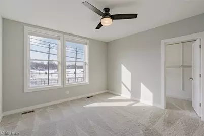 11208 N Park Place, Loveland, OH 44104 - Photo 13