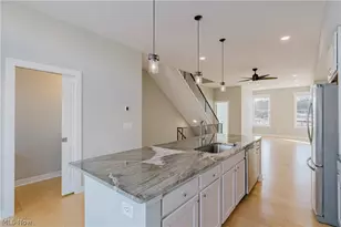 11208 N Park Pl, Loveland, OH 44104 - Photo 7