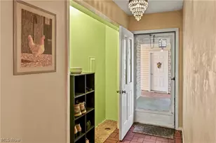 300 Eastlawn Cir, Zanesville, OH 43701 - Photo 15