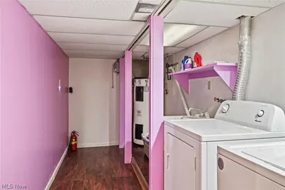 300 Eastlawn Circle, Zanesville, OH 43701 - Photo 37