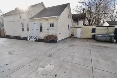 3346 W 59th Place, Loveland, OH 44102 - Photo 3