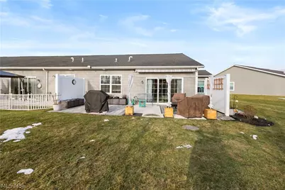 238 Silver Spring Circle, Elyria, OH 44035 - Photo 37