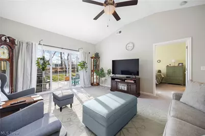 238 Silver Spring Circle, Elyria, OH 44035 - Photo 19