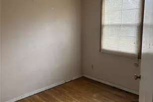 450 Kenwood Dr, Euclid, OH 44123 - Photo 9