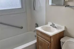 450 Kenwood Dr, Euclid, OH 44123 - Photo 11