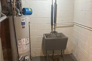 521 Kenwood Dr, Euclid, OH 44123 - Photo 17