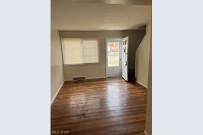 521 Kenwood Drive #B-5, Euclid, OH 44123 - Photo 3