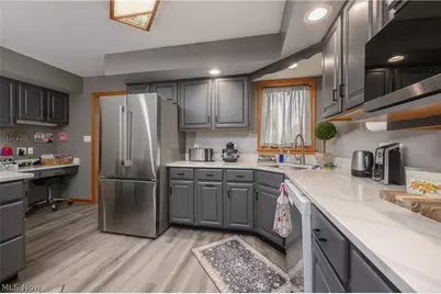 6840 Akron Avenue NW, Canal Fulton, OH 44614 - Photo 9