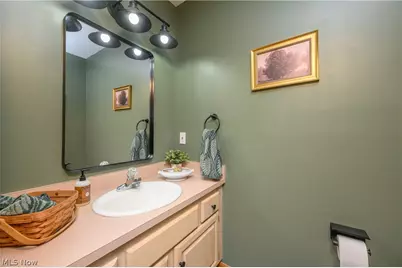 6840 Akron Avenue NW, Canal Fulton, OH 44614 - Photo 15