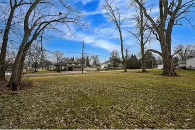 4707 Eastland Avenue, Louisville, OH 44641 - Photo 9